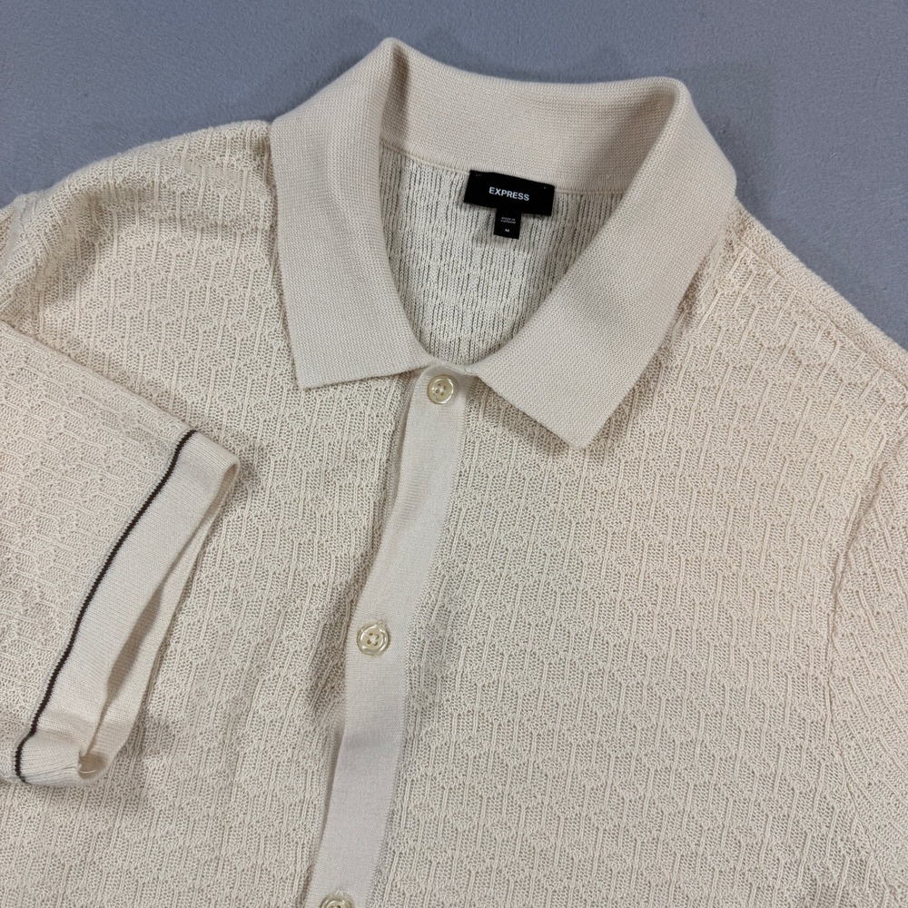Express Polo Shirt Mens Medium Cream Knit Button Down Short Sleeve Textured
